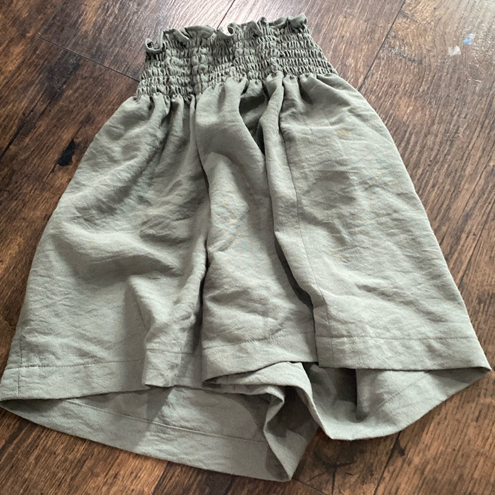 calvin klein flowy shorts | gray | size XS